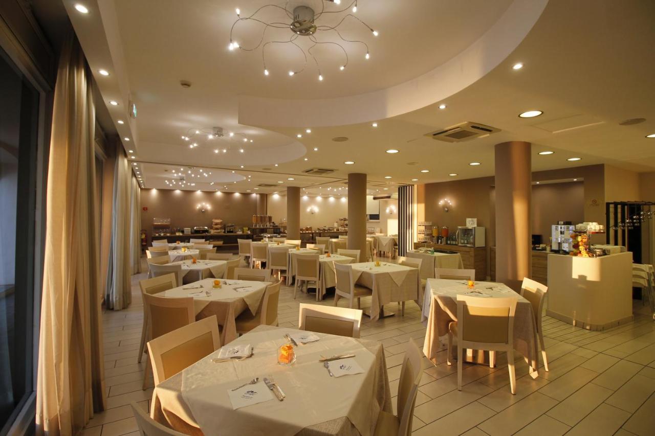 Hotel Europa Desenzano del Garda Exterior photo
