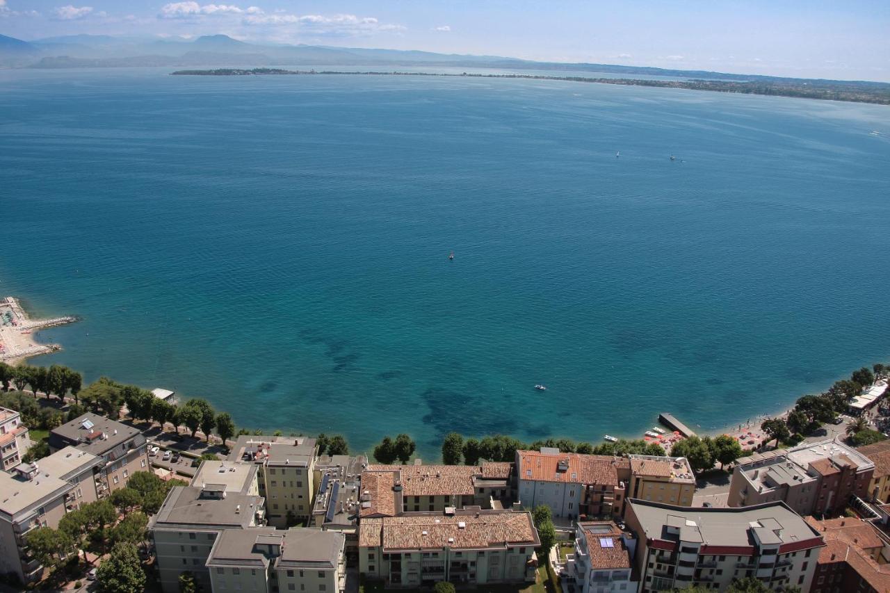 Hotel Europa Desenzano del Garda Exterior photo